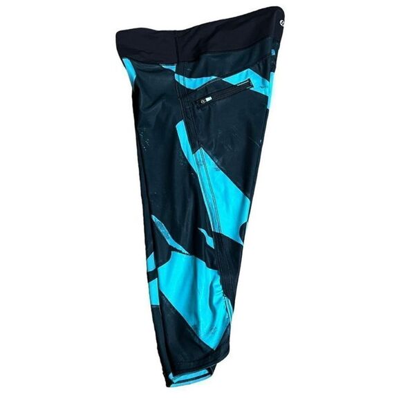 Lululemon Athletic Cropped Capri Yoga Pants Size 6 Navy & Turquoise - Picture 2 of 4